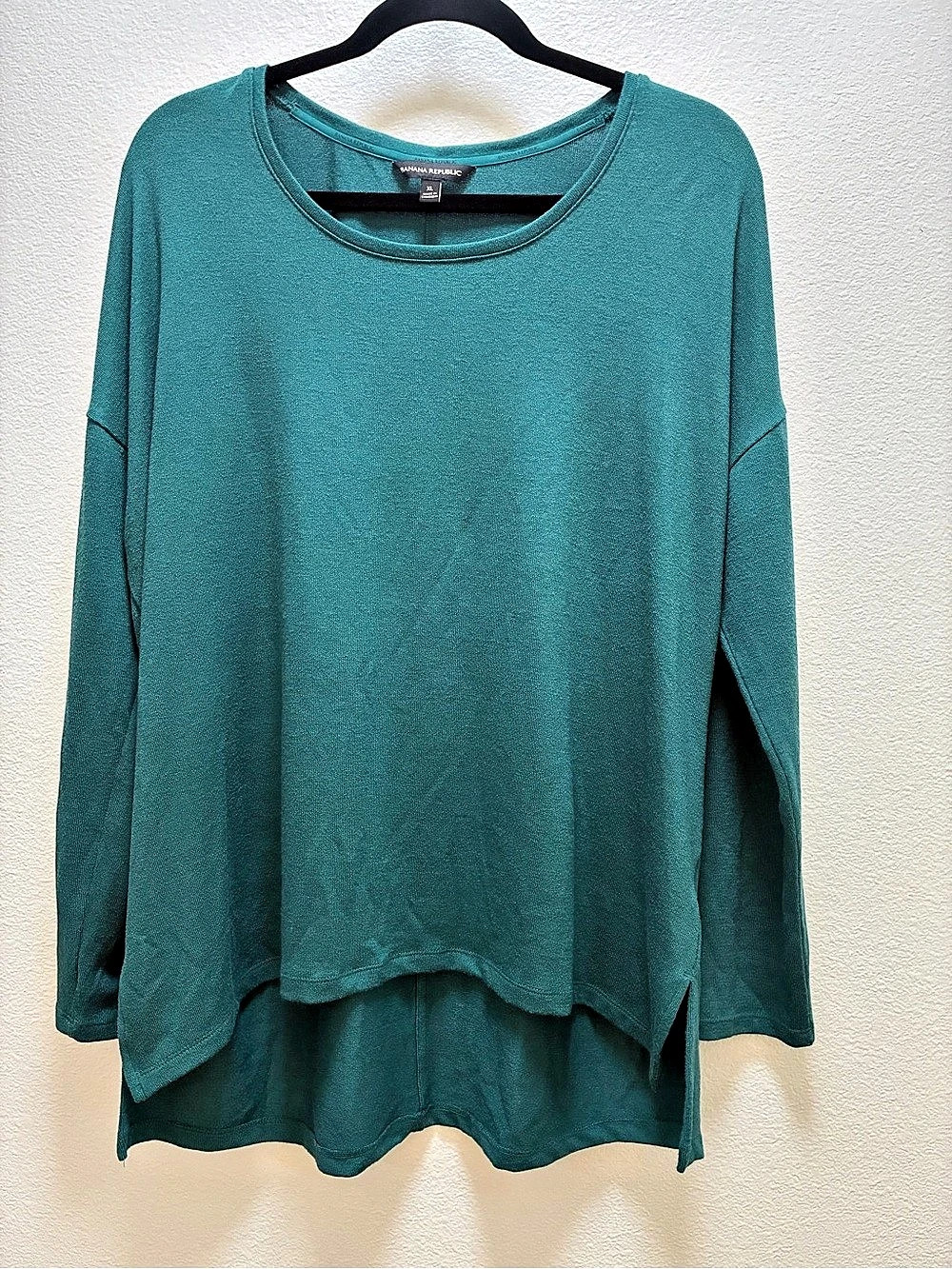 Banana Republic Soft Knit Long Sleeve High-Low Hem Tunic Top High-Low Tunic Top